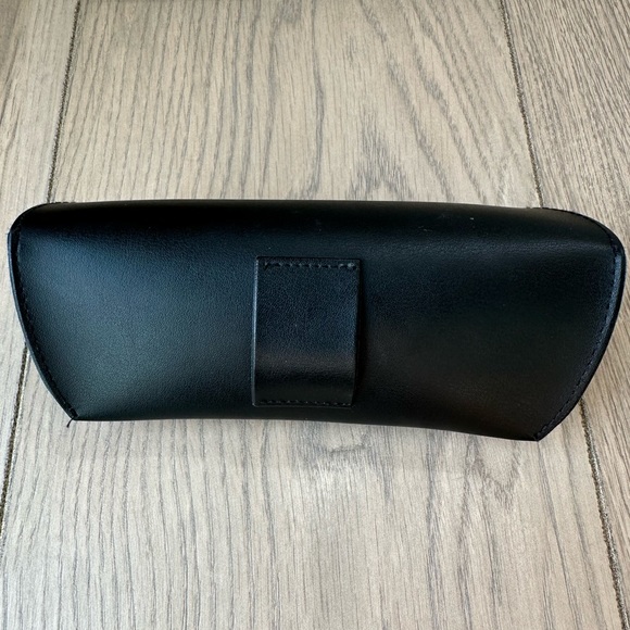 RAY-BAN SUNGLASS CASE BLACK - Picture 2 of 6